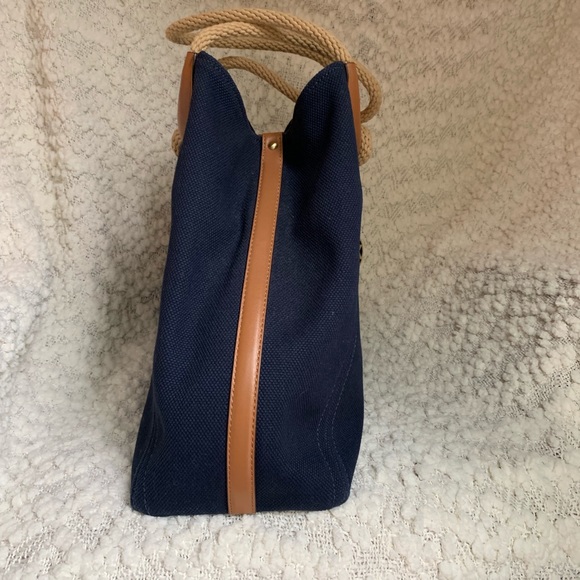 Michael Kors Isla Ring Shoulder Tote - Picture 5 of 8